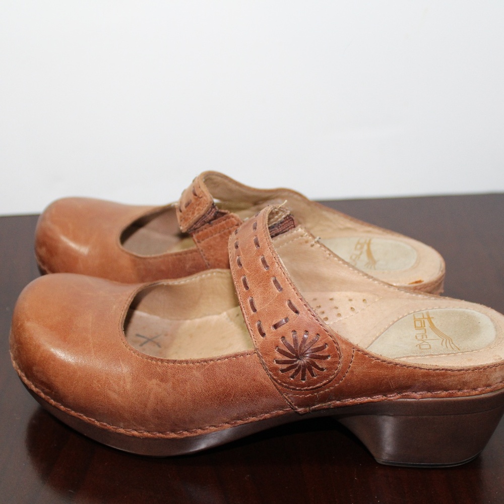 Dansko Mary Jane Clogs size 38
